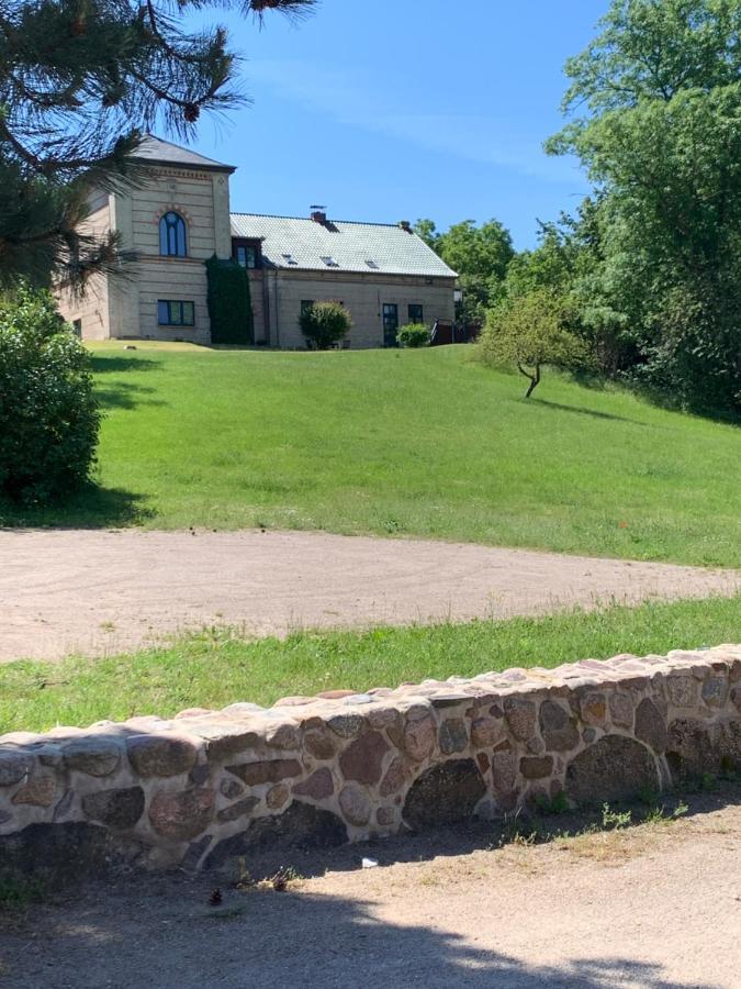 Historisches Gebaeude " Rentmeisteramt" Basedow Basedow  Dış mekan fotoğraf