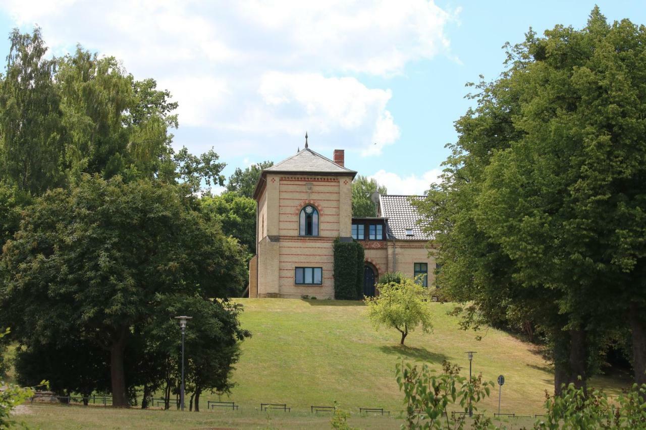 Historisches Gebaeude " Rentmeisteramt" Basedow Basedow  Dış mekan fotoğraf